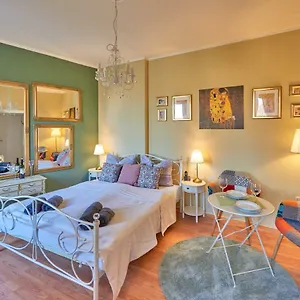 https://old-city-romantic-studio.in-istria.net